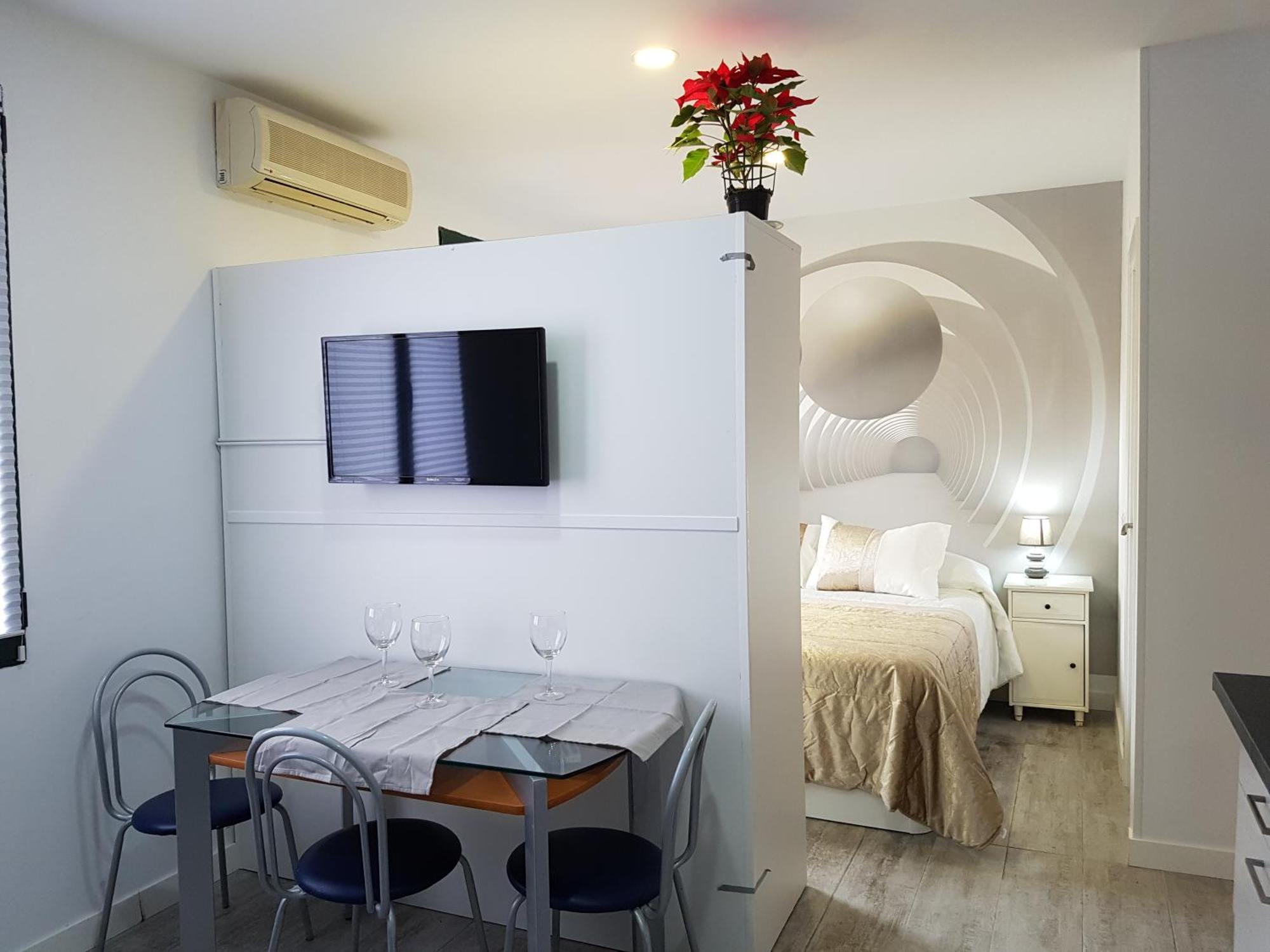 Turisticos Cuenca 3 Aparthotel Мадрид Екстериор снимка