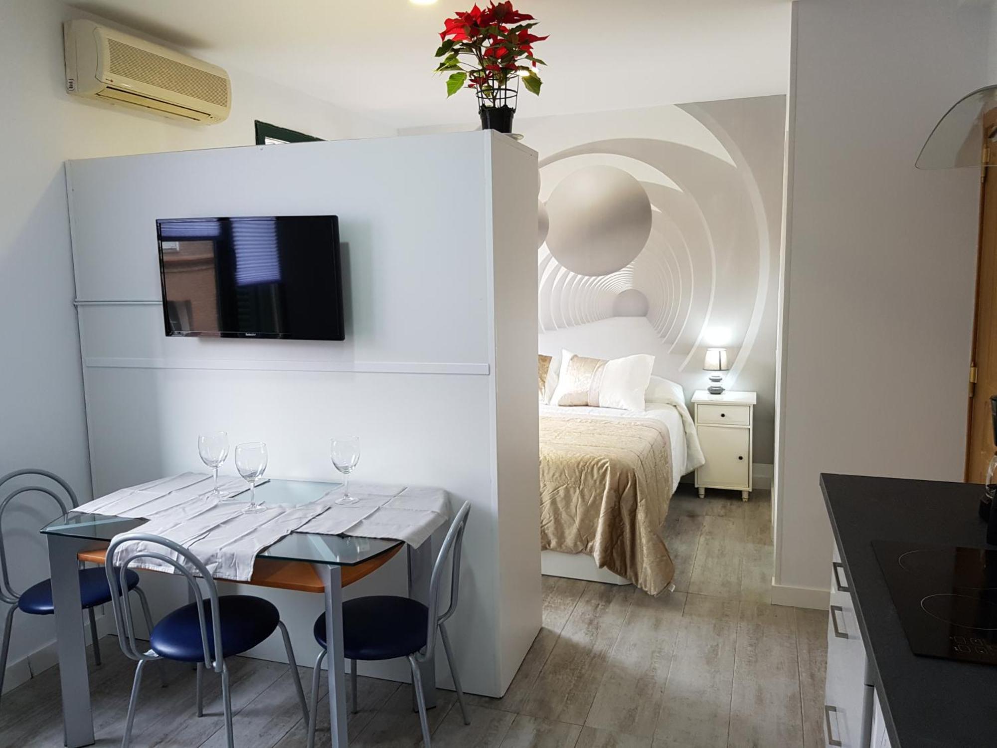 Turisticos Cuenca 3 Aparthotel Мадрид Екстериор снимка