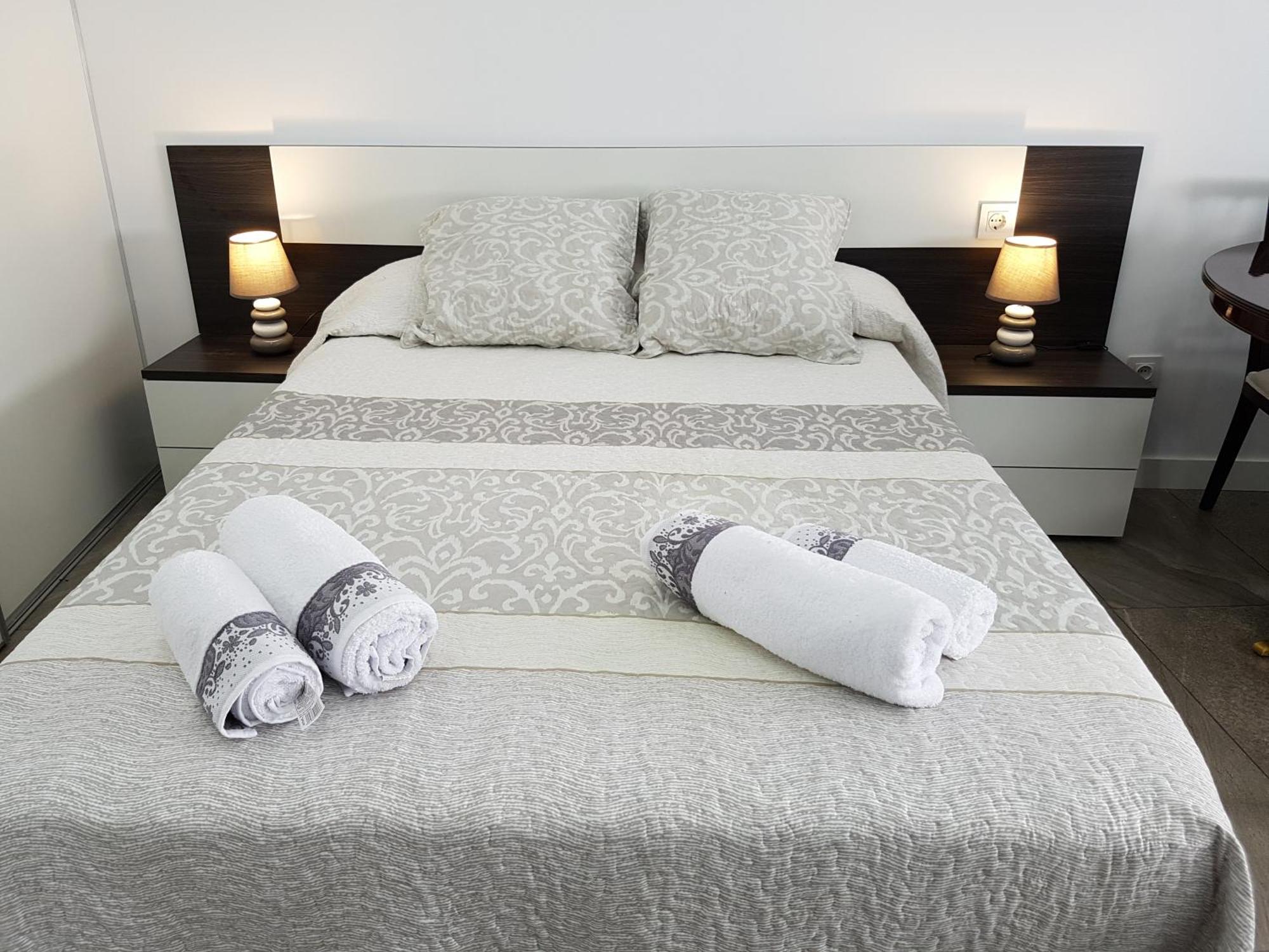 Turisticos Cuenca 3 Aparthotel Мадрид Екстериор снимка